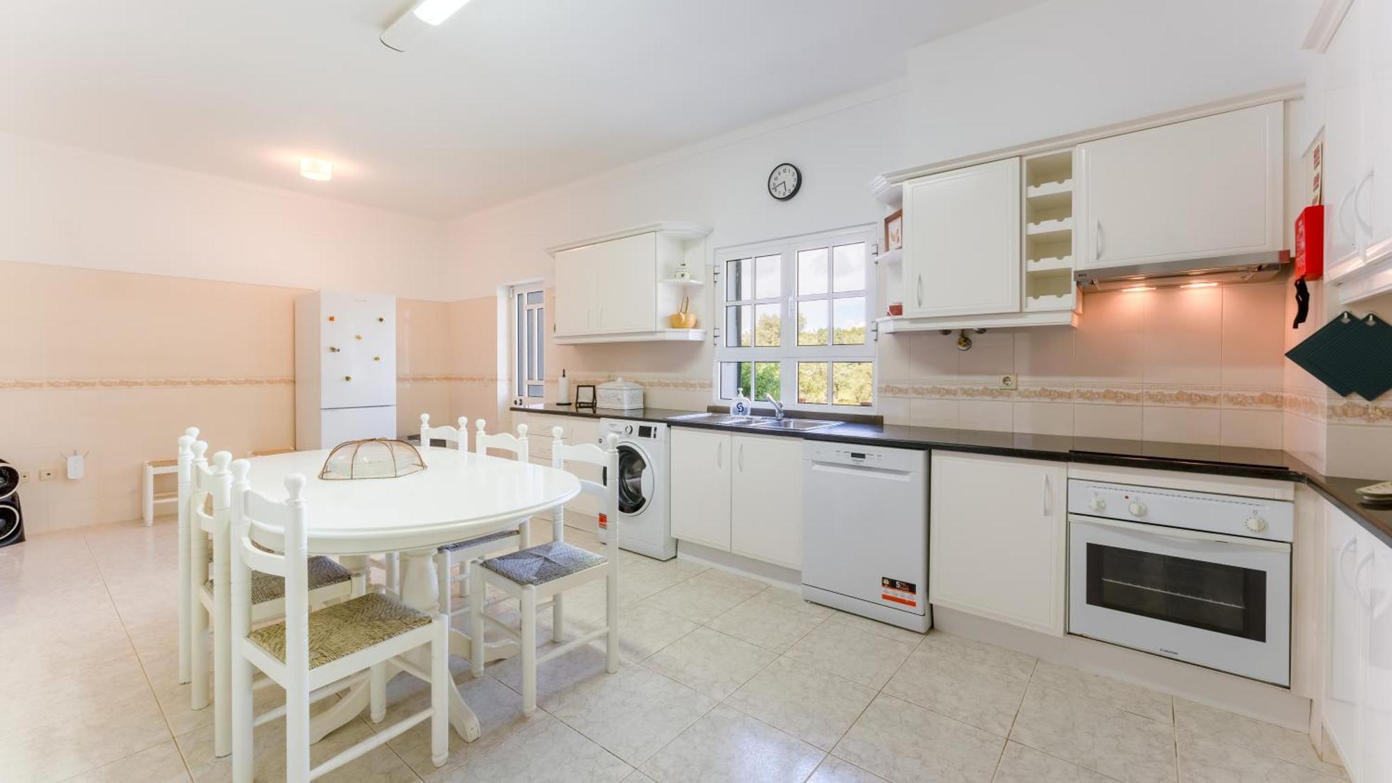 Sunny & Calm 4 Bdr House W/ Pool By Lovelystay Santo Estevao  Esterno foto