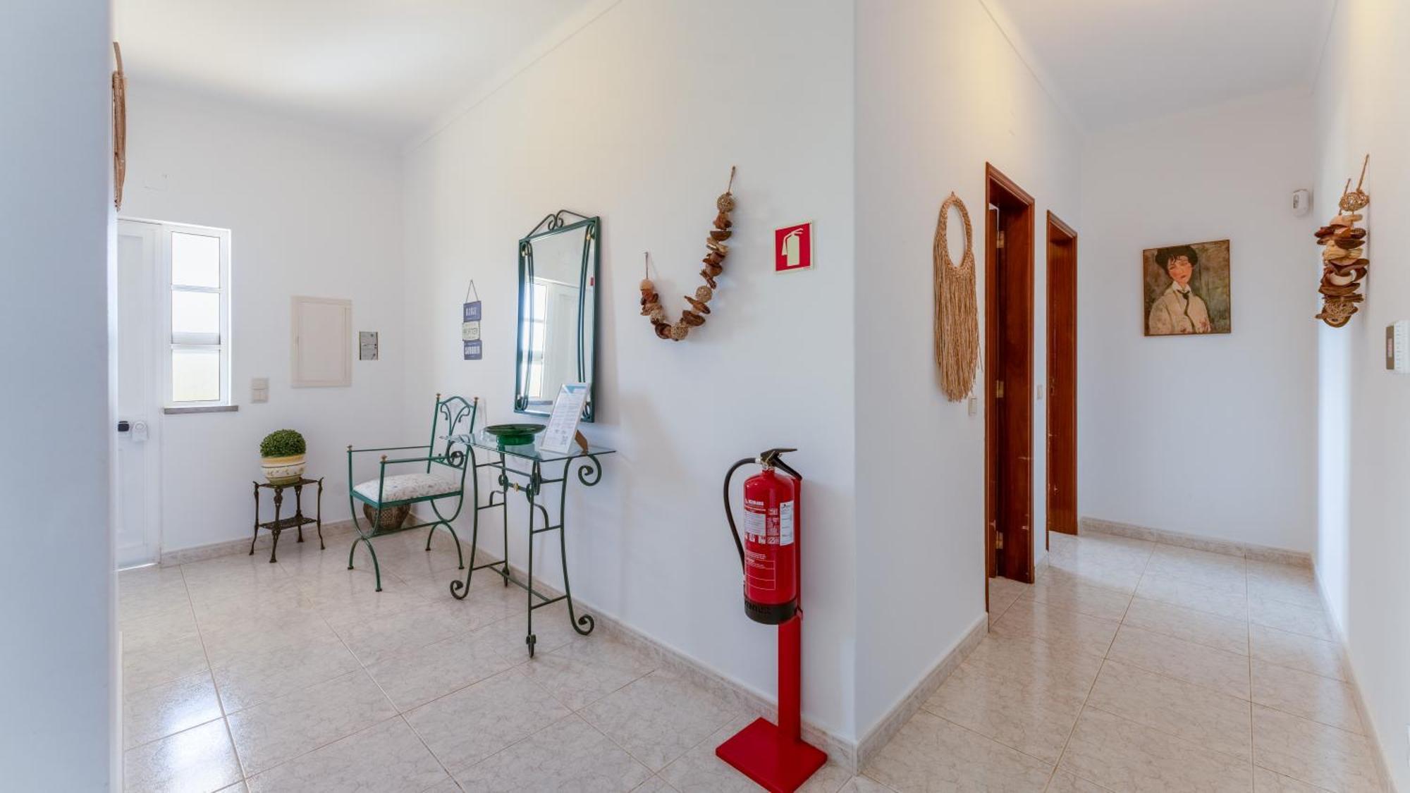 Sunny & Calm 4 Bdr House W/ Pool By Lovelystay Santo Estevao  Esterno foto