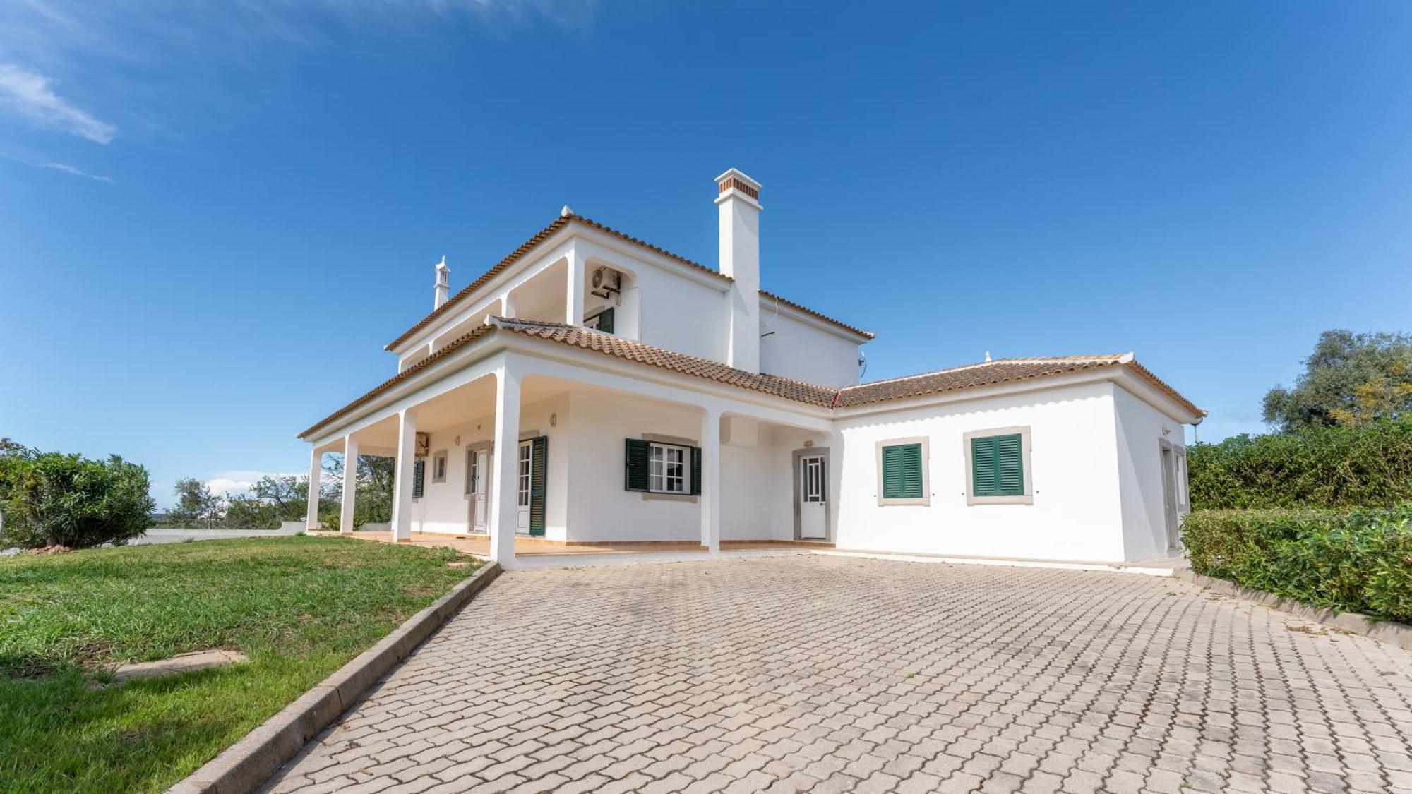 Sunny & Calm 4 Bdr House W/ Pool By Lovelystay Santo Estevao  Esterno foto