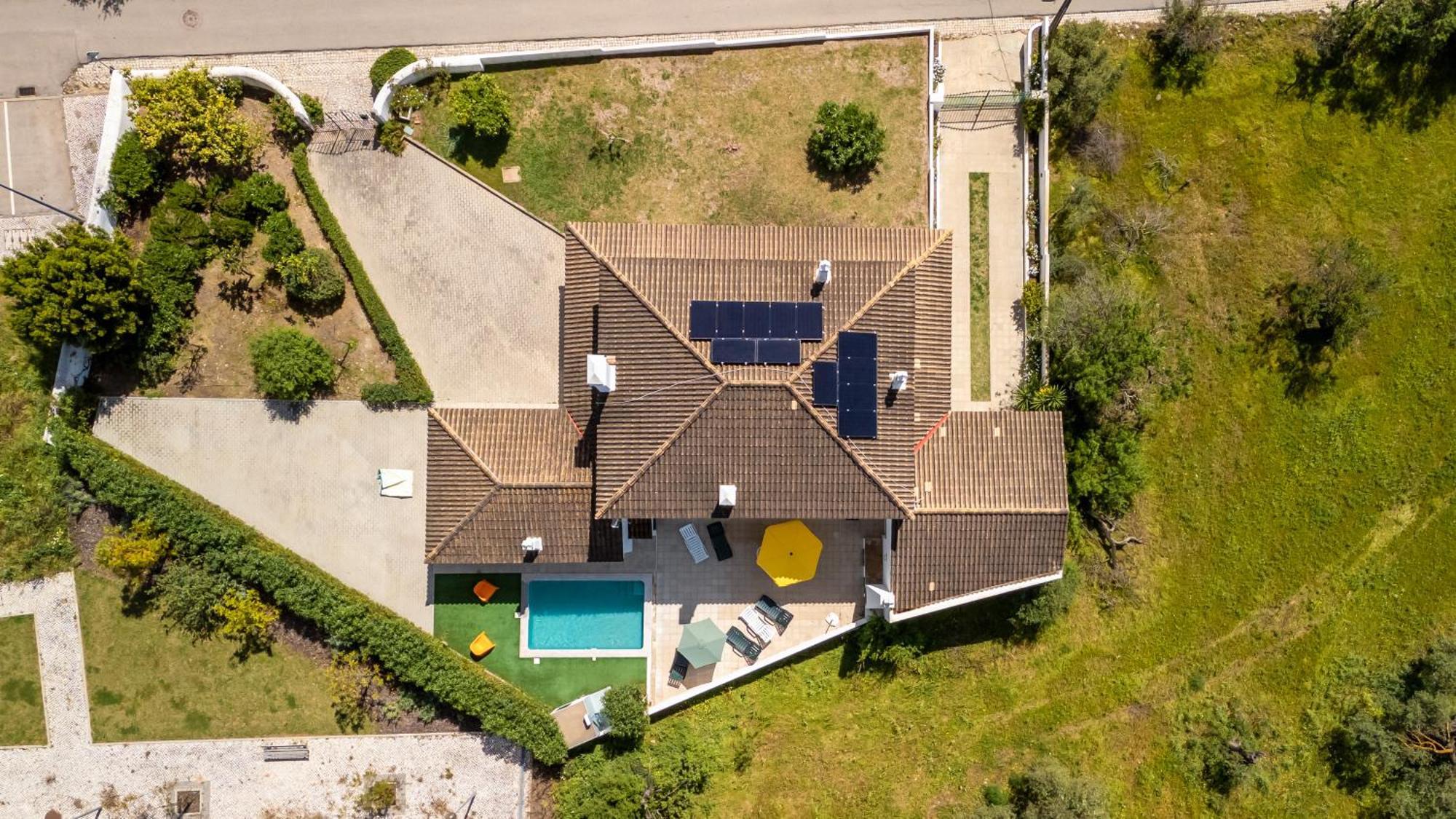 Sunny & Calm 4 Bdr House W/ Pool By Lovelystay Santo Estevao  Esterno foto